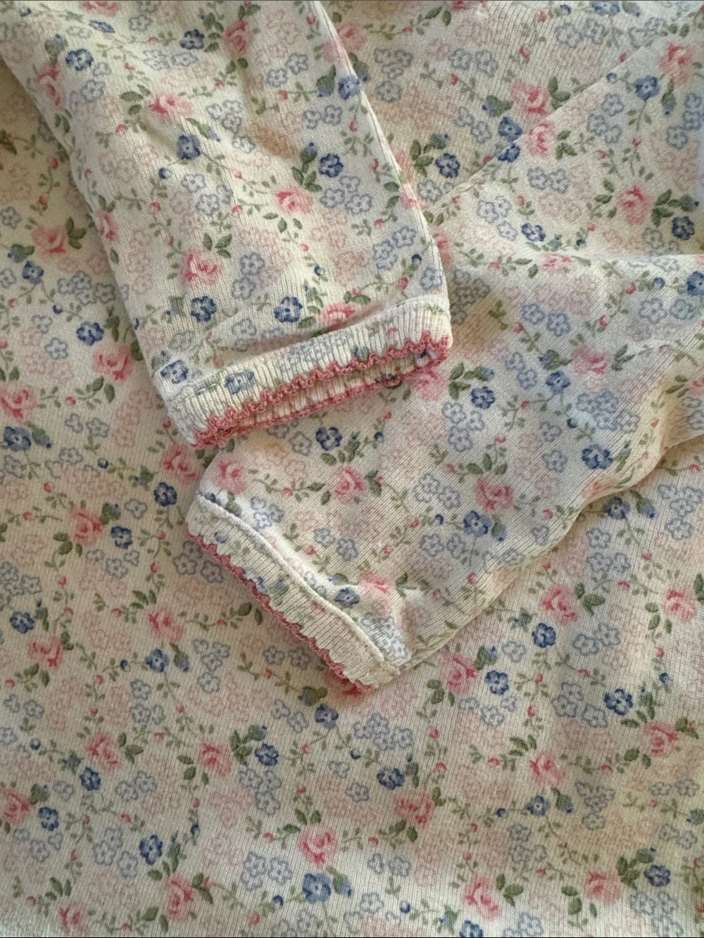 Vintage 2000s OshKosh B'gosh Floral Long-Sleeve Baby One-Piece